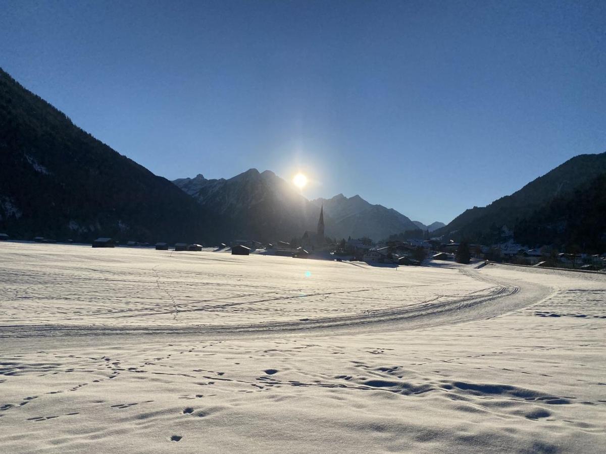 Bed and Breakfast Haus Walch Elbigenalp Exterior foto